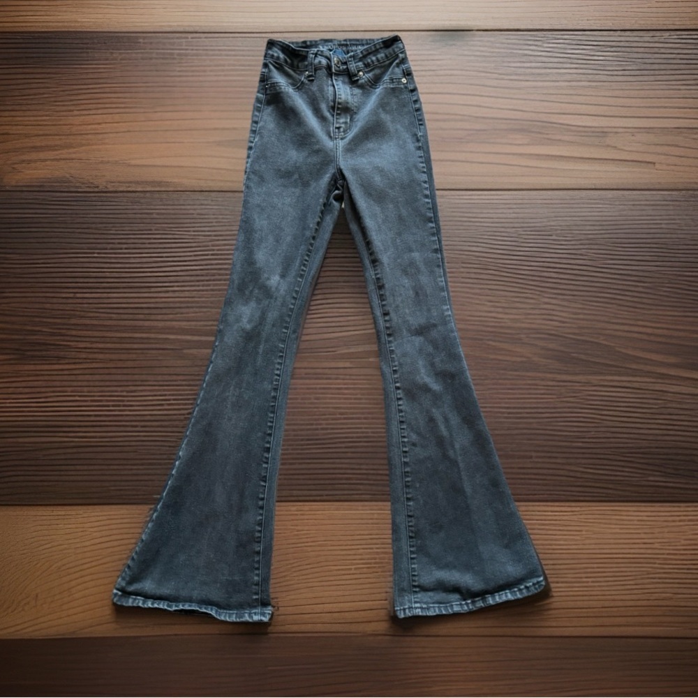 Aeropostale high waisted Flare Black Jeans size 2 in GUC